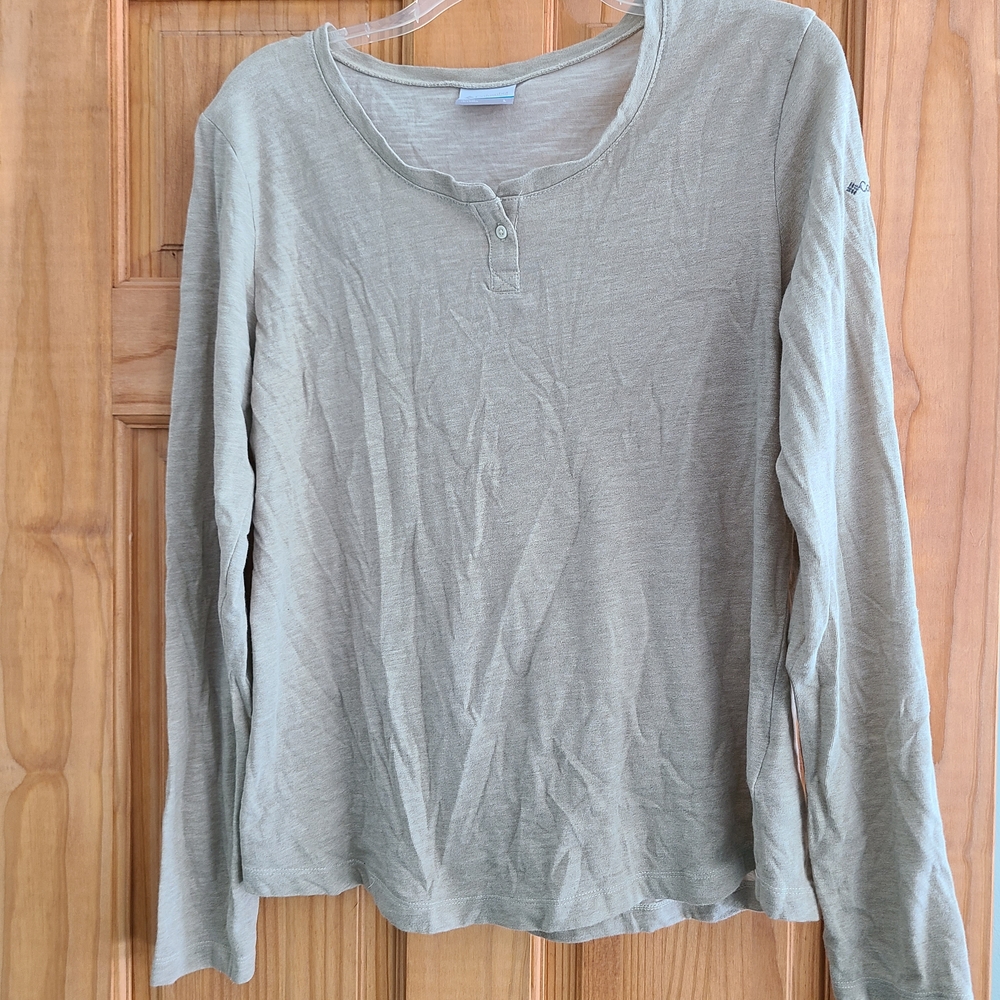 Columbia Canyon Point Henley